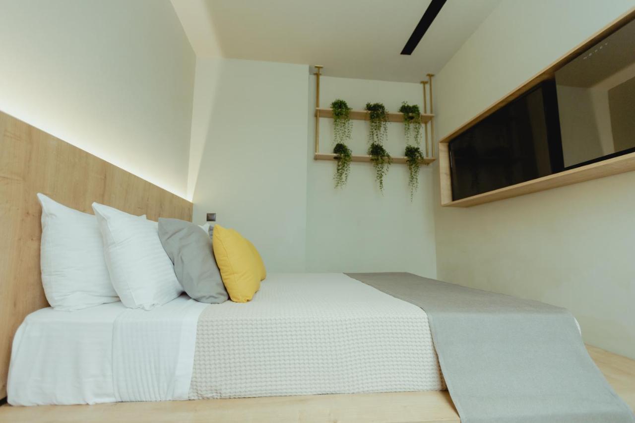 Metis Urbane Living Spaces Athens Exterior photo